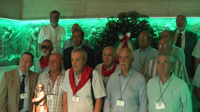 1° raduno Ascoli Piceno dal 9 al 10 settembre 2011 -  foto...176 - onore ai Fanti Caduti